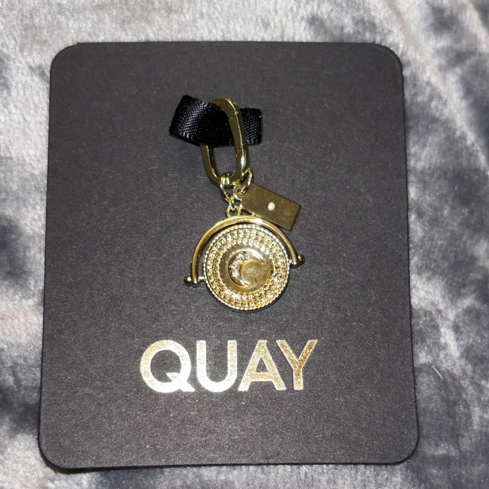 Quay Australia Gold Celestial Charm - Picture 4 of 5